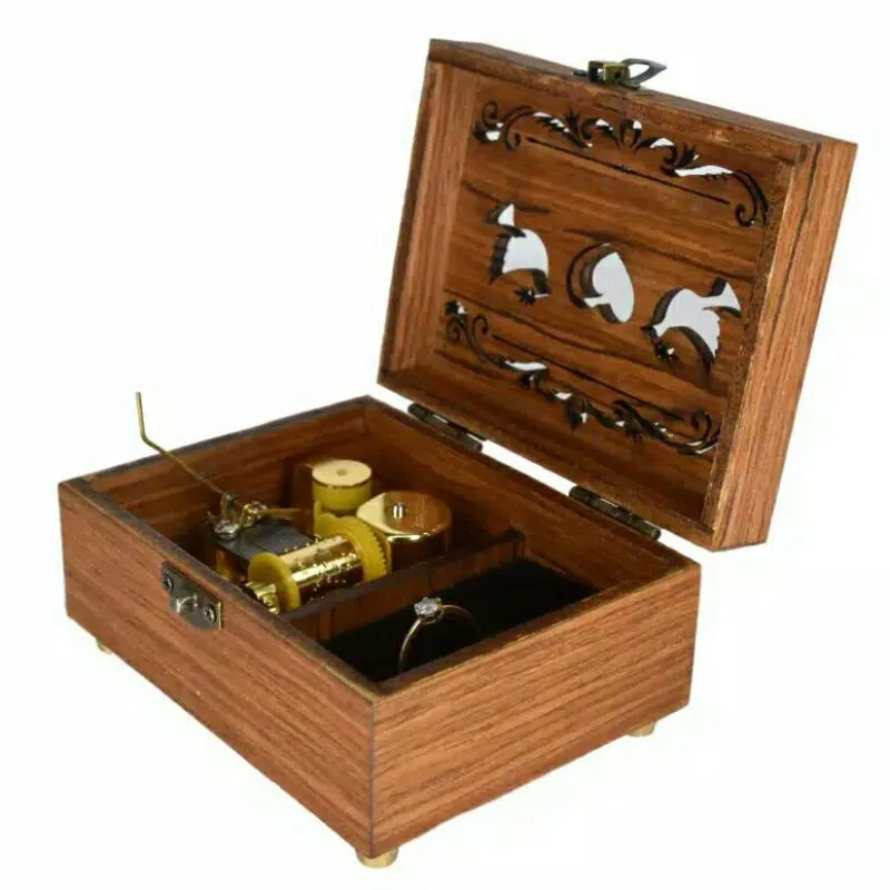 Kotak Musik Kayu Besar Otomatis dengan Tempat Cincin
